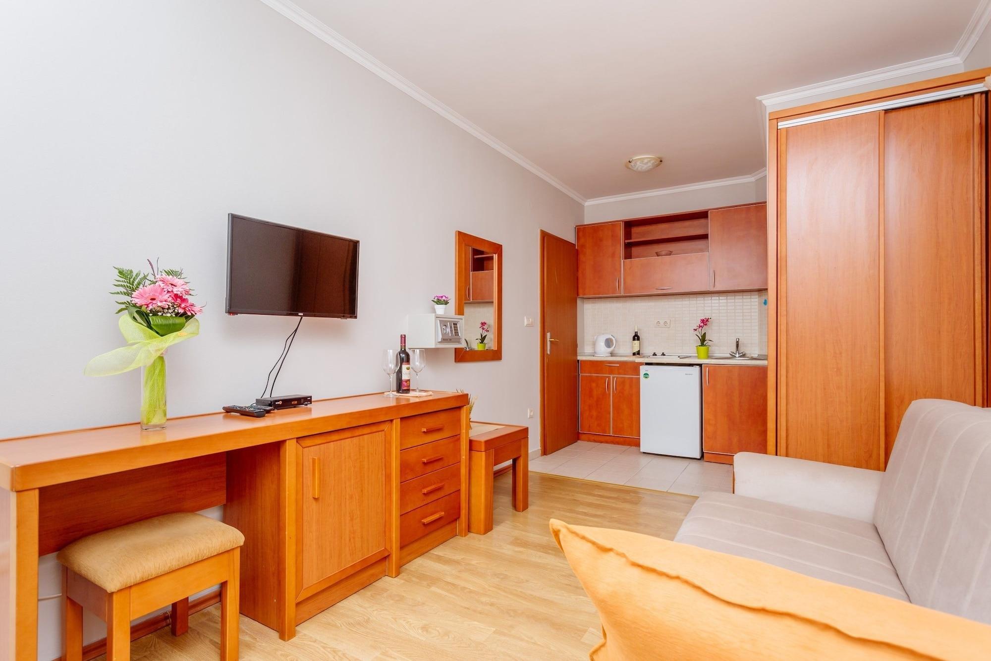 Apartments Perper Тиват Экстерьер фото