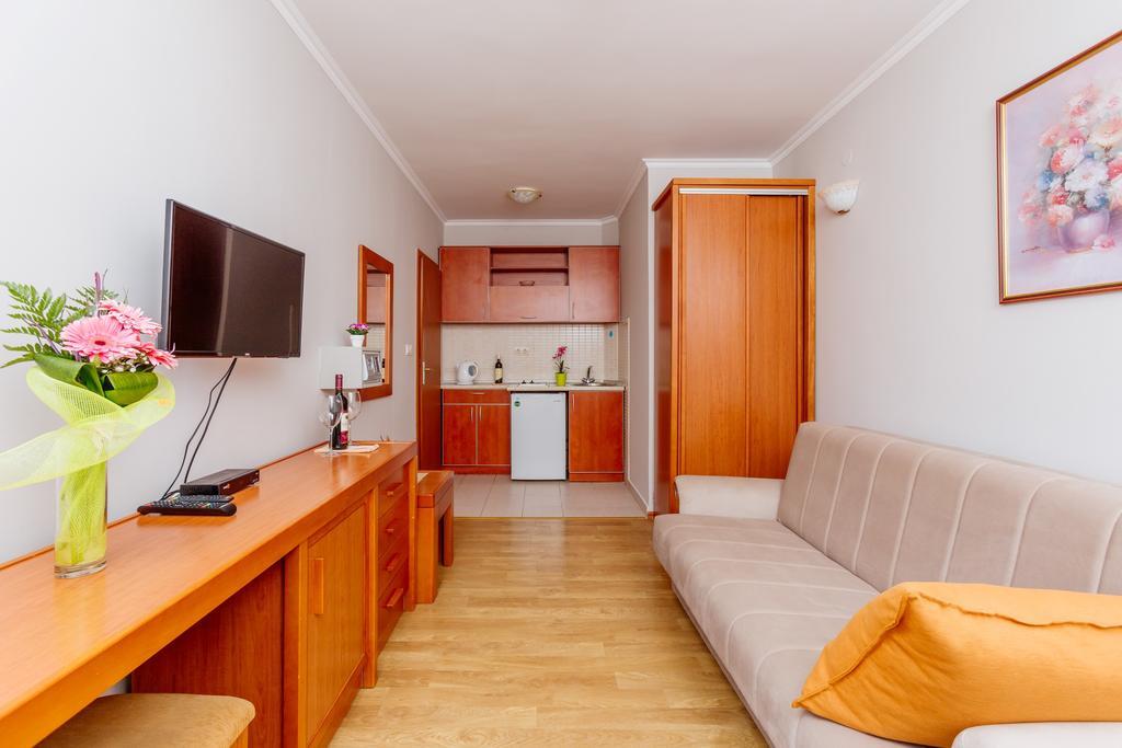 Apartments Perper Тиват Экстерьер фото
