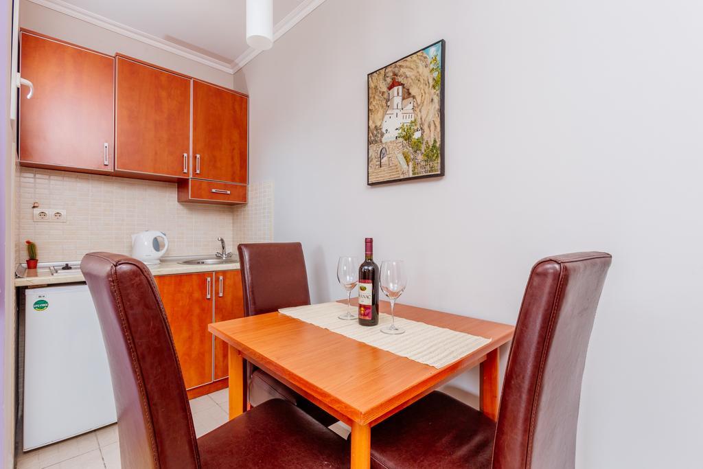 Apartments Perper Тиват Экстерьер фото